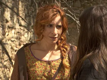 Fe se confiesa a Elsa: "No he sido todo lo limpia que debiera en mi pasado" Fe se confiesa a Elsa: "No he sido todo lo limpia que debiera en mi pasado"