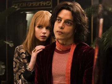 Mary Austin y Freddie Mercury en 'Bohemian Rhapsody' Mary Austin y Freddie Mercury en 'Bohemian Rhapsody'