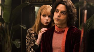 Mary Austin y Freddie Mercury en 'Bohemian Rhapsody'