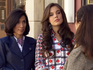 María y Manolita se enfrentan a las duras críticas de Gertru María y Manolita se enfrentan a las duras críticas de Gertru