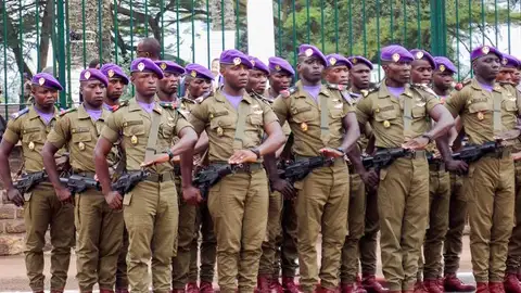 Soldados del Ejército de Camerún Soldados del Ejército de Camerún