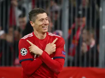 Lewandowski celebra un gol Lewandowski celebra un gol