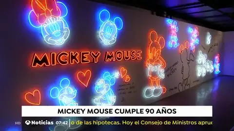 Mickey Mouse cumple 90 años Mickey Mouse cumple 90 años
