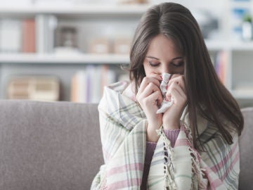 Mujer con gripe