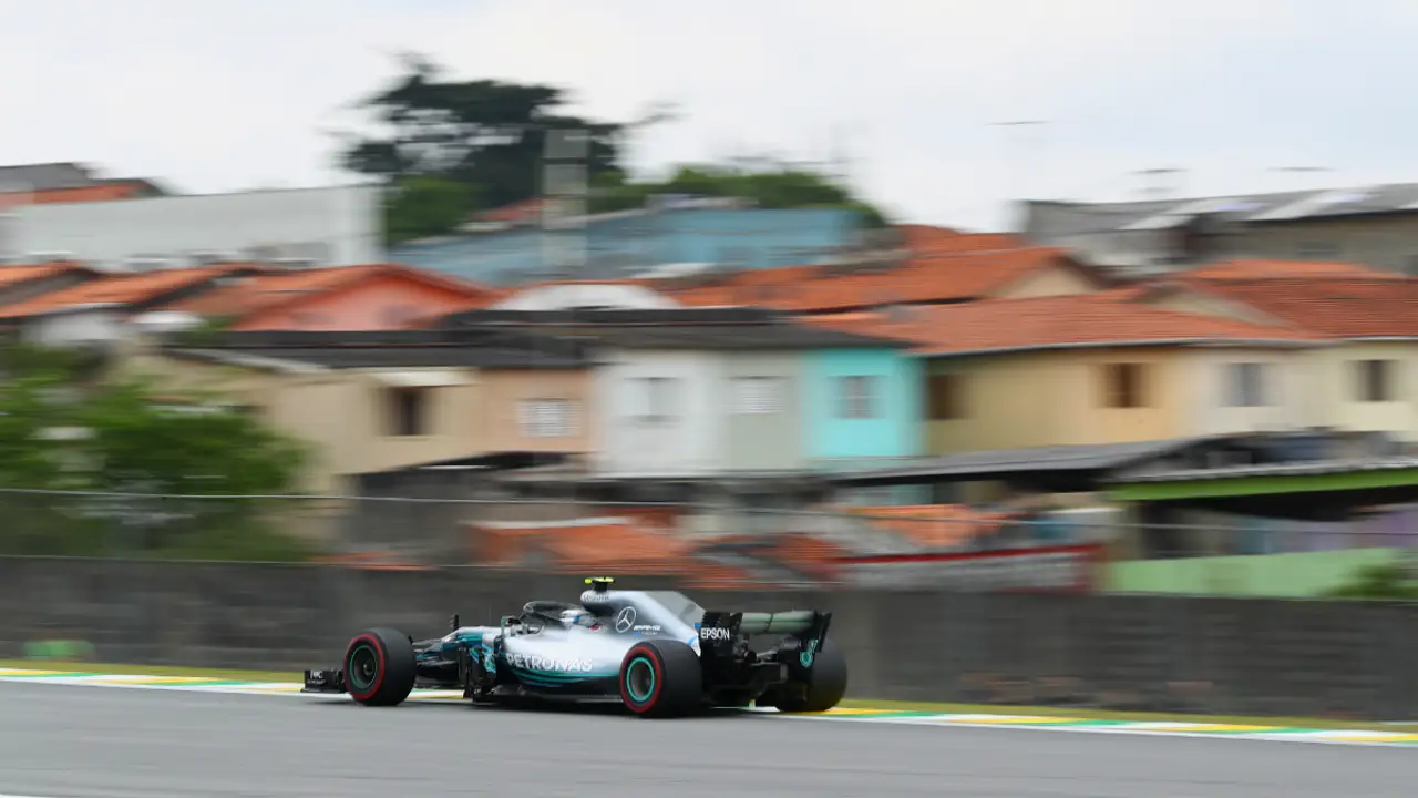 Bottas rueda en Interlagos