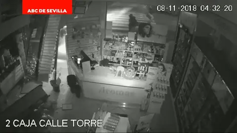 Alunizaje en menos de un minuto en Sevilla Alunizaje en menos de un minuto en Sevilla