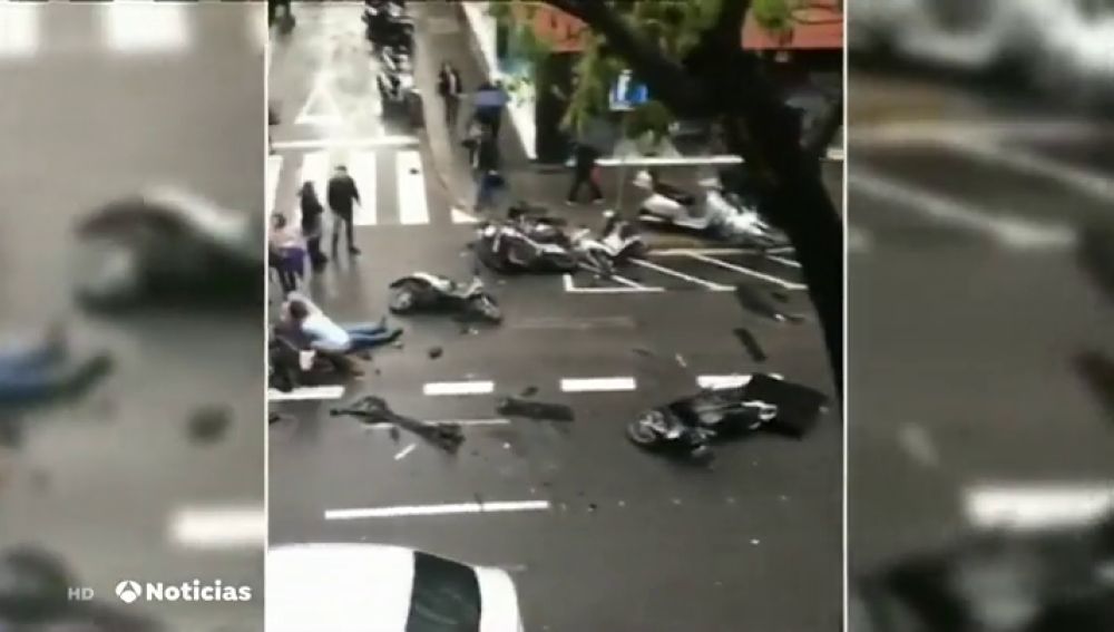 REEMPLAZO Un coche pierde el control y atropella a varios peatones en Barcelona