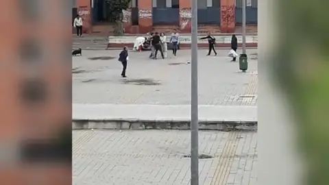 Un muerto y cinco heridos en una brutal pelea entre dos familias en un barrio de Córdoba Un muerto y cinco heridos en una brutal pelea entre dos familias en un barrio de Córdoba