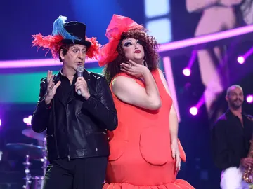 Manu Sánchez nos cuenta que ‘Ellos las prefieren gordas’ como Javier Gurruchaga Manu Sánchez nos cuenta que ‘Ellos las prefieren gordas’ como Javier Gurruchaga