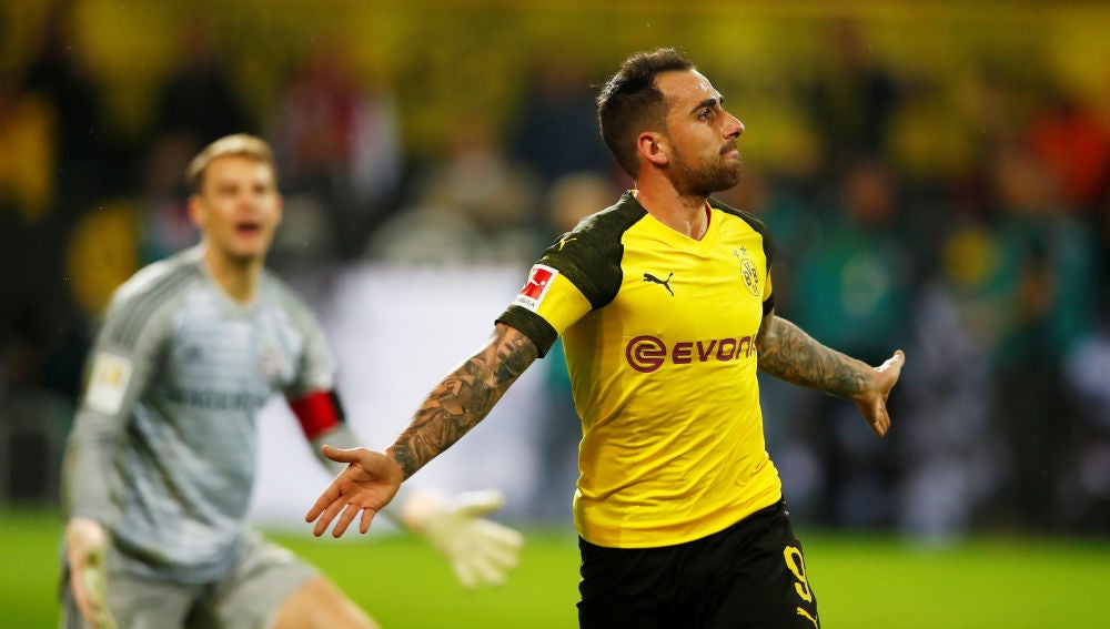 Paco Alcácer celebra el gol de la victoria ante el Bayern