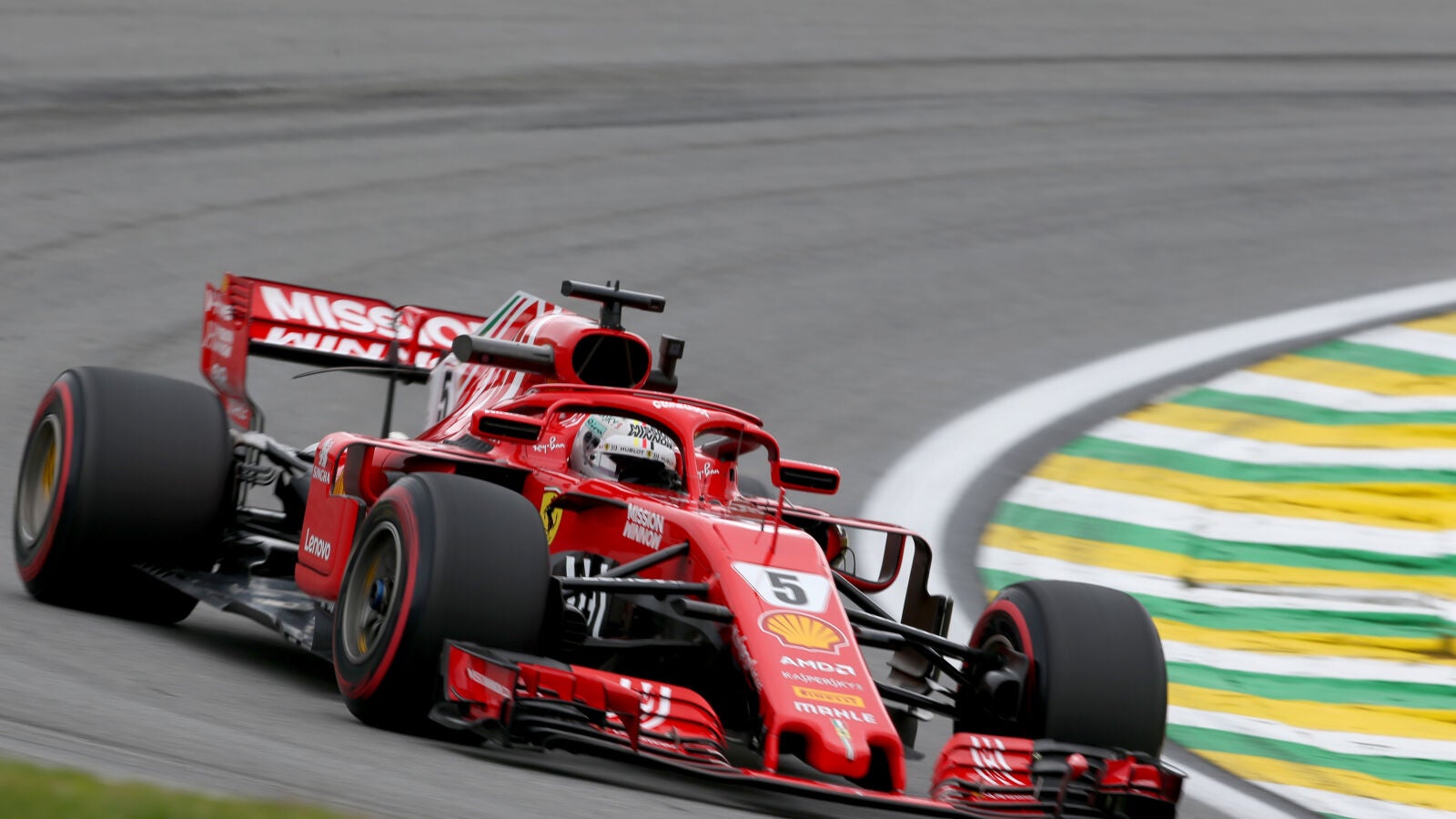 Vettel logra el mejor tiempo en los Libres 3 y bate el récord de Interlagos