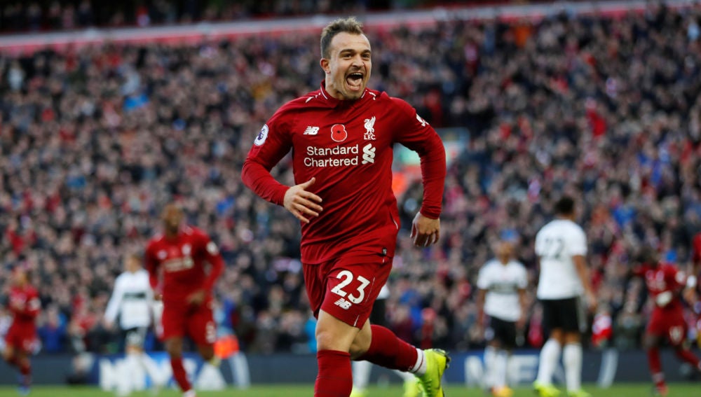 Xherdan Shaqiri celebra su gol ante el Fulham