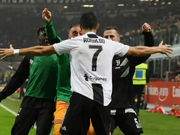 Cristiano Ronaldo celebra su gol ante el Milan Cristiano Ronaldo celebra su gol ante el Milan