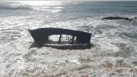 Patera destruida en Caños de Meca Patera destruida en Caños de Meca