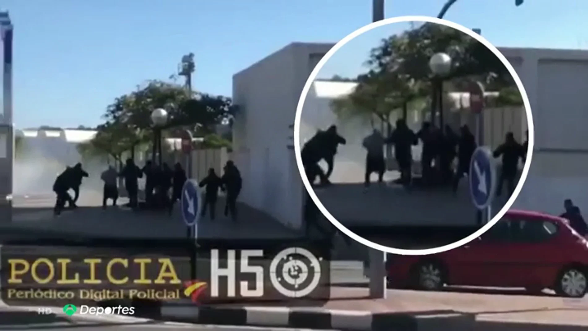 Siete heridos y tres detenidos en una multitudinaria pelea entre aficionados del Hércules y del Castellón Siete heridos y tres detenidos en una multitudinaria pelea entre aficionados del Hércules y del Castellón