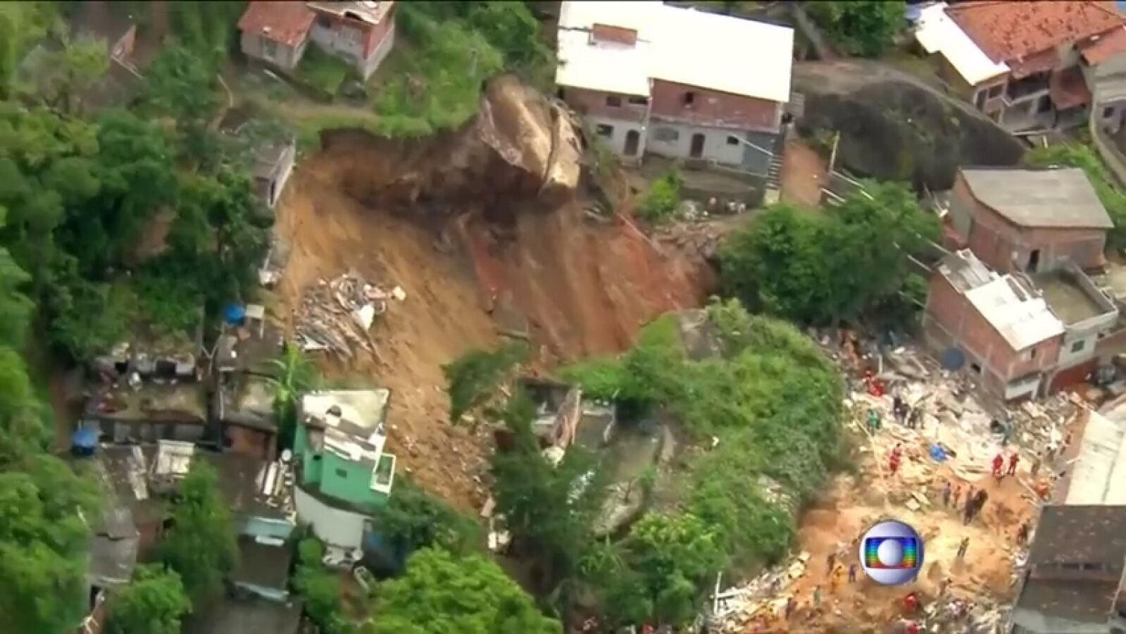 Al menos 14 muertos y once heridos tras un deslizamiento de tierra en Río de Janeiro