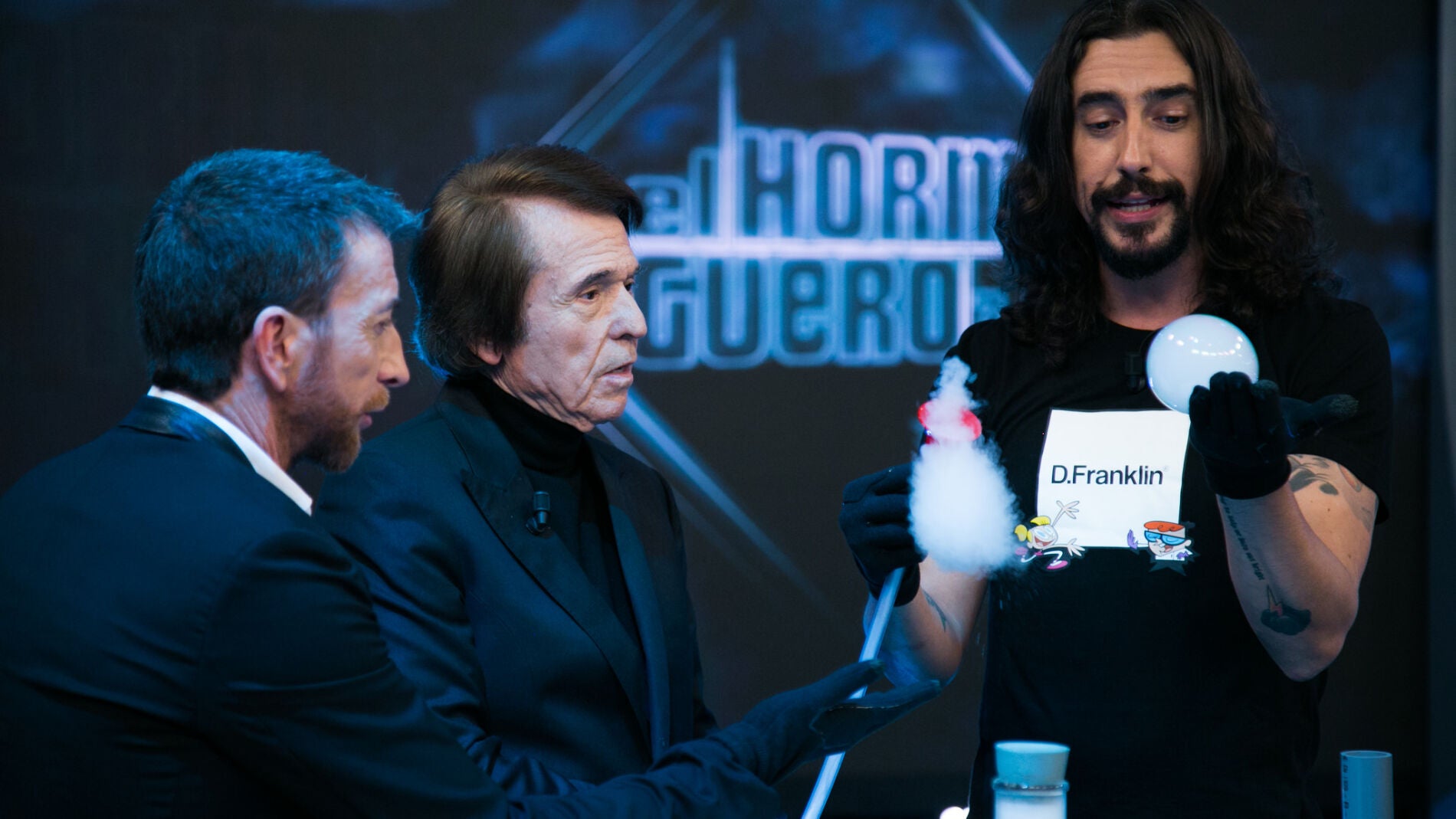 V&Iacute;DEO: Marron crea las pompas rebotadoras en 'El Hormiguero 3.0'