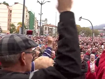 Diez meses de concentraciones de los pensionistas en Bilbao Diez meses de concentraciones de los pensionistas en Bilbao