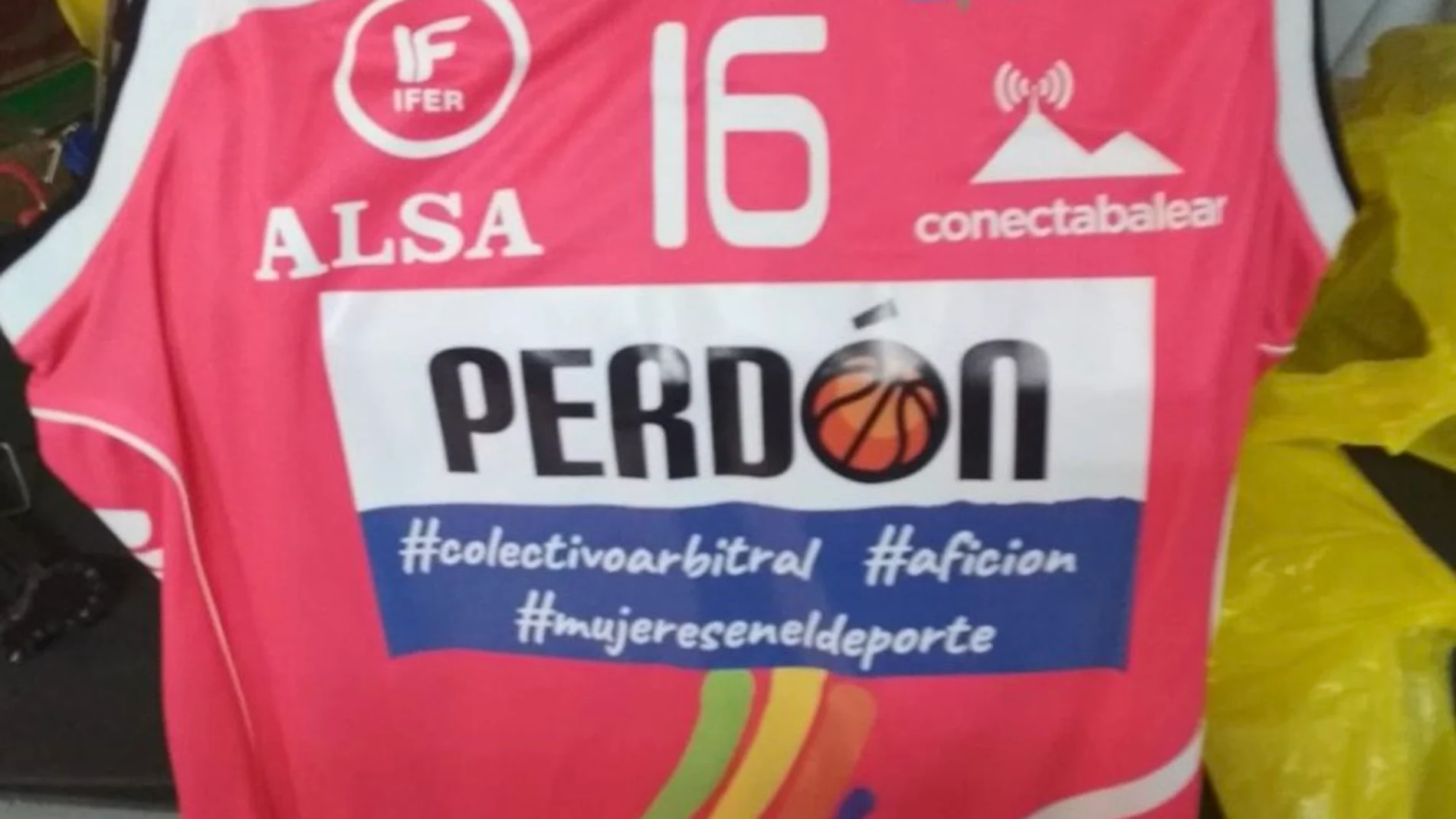 La camiseta de disculpa del Iberojet Palma La camiseta de disculpa del Iberojet Palma