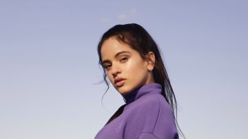 Rosalía con su sudadera de 'Malamente'