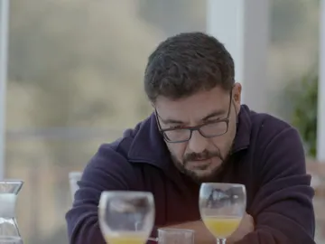 David confiesa lo terrible de su luna de miel: “Vinieron dos amigos de Nieves con nosotros” David confiesa lo terrible de su luna de miel: “Vinieron dos amigos de Nieves con nosotros”