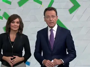 Mónica Carrillo y Matías Prats en Antena 3 Noticias Fin de Semana Mónica Carrillo y Matías Prats en Antena 3 Noticias Fin de Semana