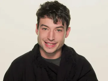 Ezra Miller te resume 'Animales Fantásticos' Ezra Miller te resume 'Animales Fantásticos'