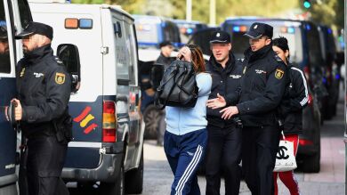 Varios detenidos y mujeres liberadas en una operación contra una red dedicada a la trata de personas en Madrid