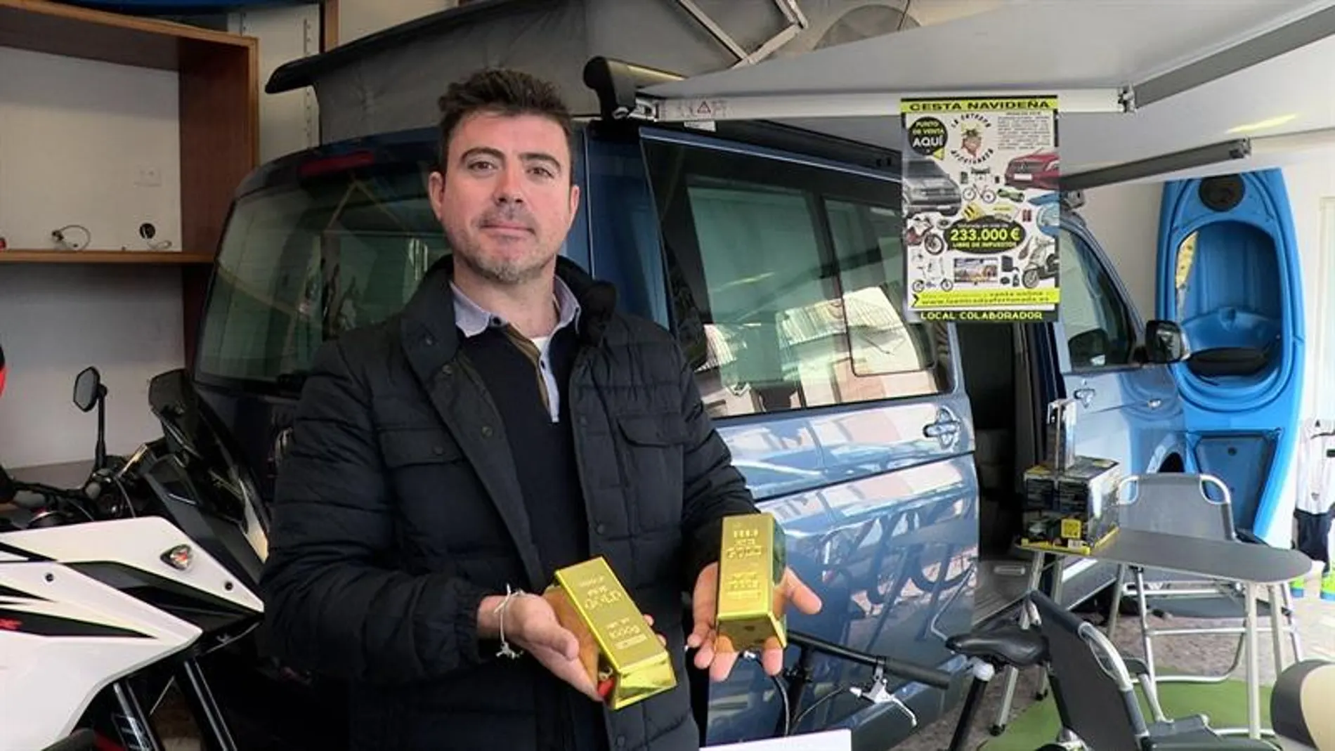 El empresario de Castellón que sortea la cesta de Navidad valorada en 233.000 euros libres de impuestos. El empresario de Castellón que sortea la cesta de Navidad valorada en 233.000 euros libres de impuestos.