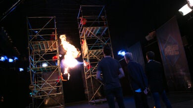 Enrique San Francisco alucina con la escalera de fuego en 'El Hormiguero 3.0'