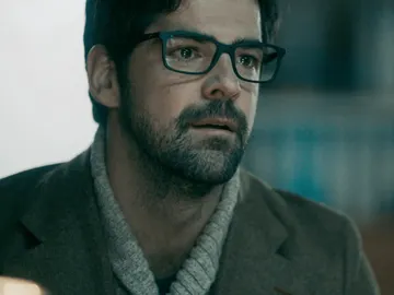 Susana revela a Jon la verdadera identidad del cadáver Susana revela a Jon la verdadera identidad del cadáver