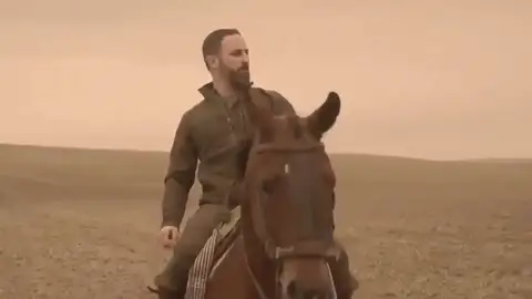El vídeo de Santiago Abascal a lomos de un caballo para "reconquistar" Andalucía El vídeo de Santiago Abascal a lomos de un caballo para "reconquistar" Andalucía