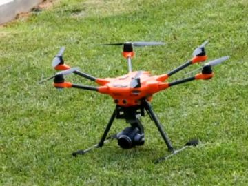 Un complejo turístico de Murcia sustituye por drones a los vigilantes de seguridad