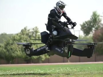 La policial de Dubái patrullará en motos voladoras en 2020