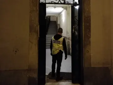 Operación policial contra narcopisos en Barcelona Operación policial contra narcopisos en Barcelona