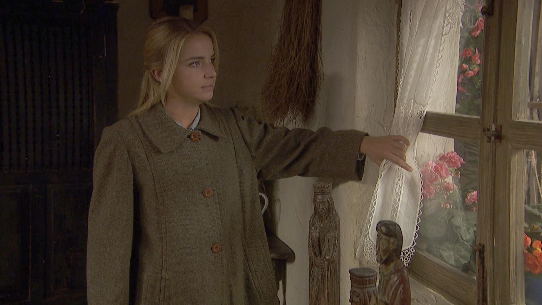 Antolina sentencia la muerte de Elsa 