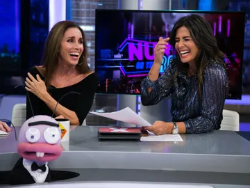 Nuria Roca, alucinada con los titulares después de su última sección en 'El Hormiguero 3.0' en la que desveló que iba a terapia de pareja Nuria Roca, alucinada con los titulares después de su última sección en 'El Hormiguero 3.0' en la que desveló que iba a terapia de pareja