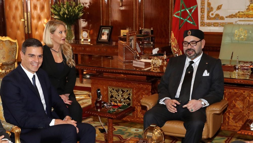 Pedro Sánchez, junto a Mohamed VI