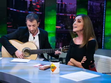 Ana Belén deleita al público de 'El Hormiguero 3.0' cantando 'Let it be' con Pablo Motos a la guitarra Ana Belén deleita al público de 'El Hormiguero 3.0' cantando 'Let it be' con Pablo Motos a la guitarra