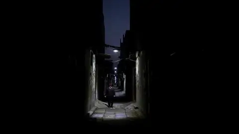 La carta de un hombre a la chica a la que persiguió en mitad de la noche: "Yo también me asusté mucho" La carta de un hombre a la chica a la que persiguió en mitad de la noche: "Yo también me asusté mucho"