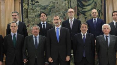 El Rey recibe en Zarzuela a los representantes de la Unión de Televisiones Comerciales Españolas en Abierto
