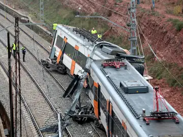 Tren accidentado en Vacarisses, Barcelona Tren accidentado en Vacarisses, Barcelona