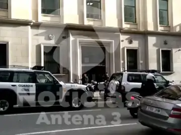La Guardia Civil registra la Autoridad Catalana de la Competencia por el caso 3% La Guardia Civil registra la Autoridad Catalana de la Competencia por el caso 3%