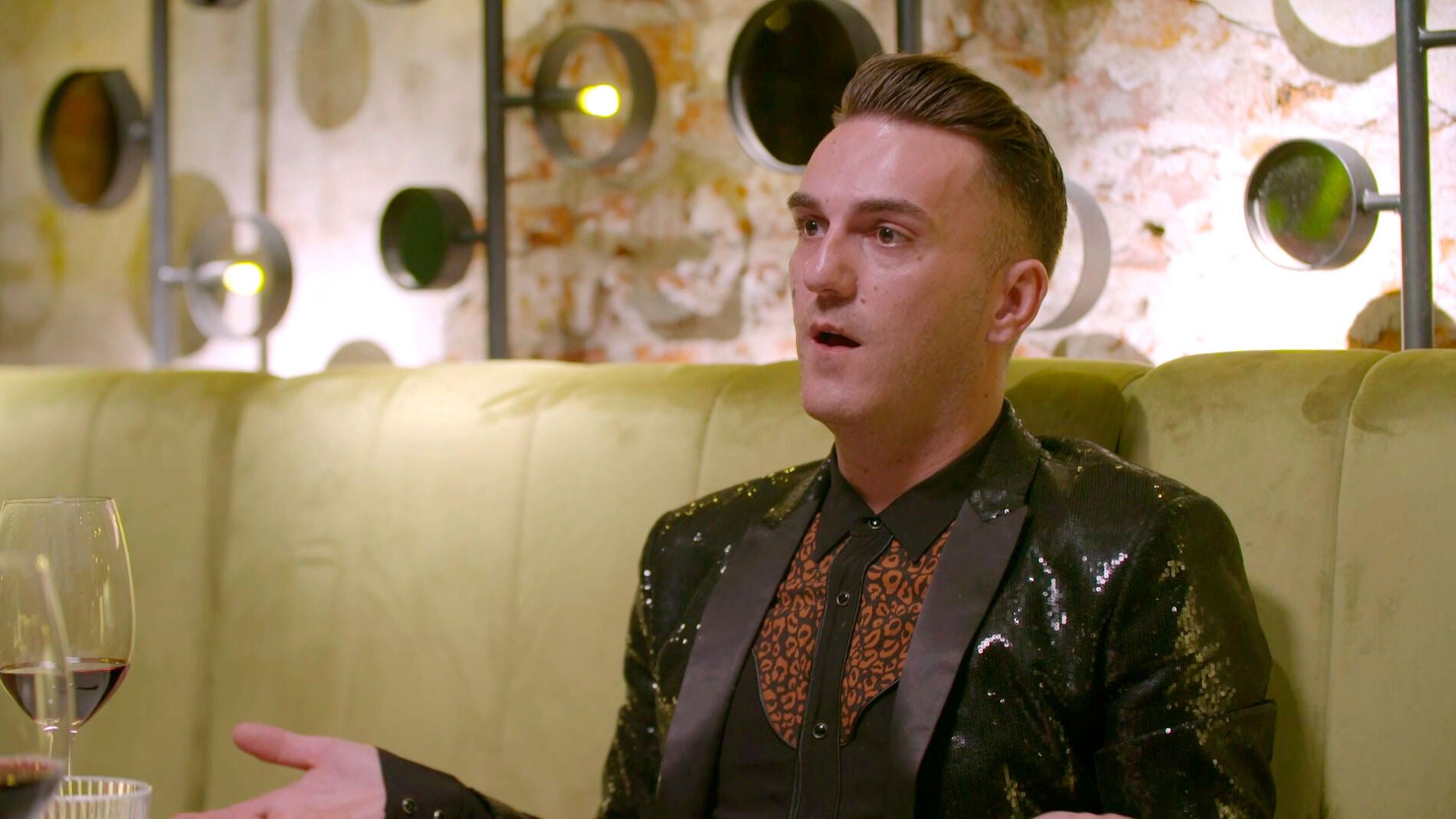 Jes&uacute;s se interesa por el sexo en la relaci&oacute;n de Roberto