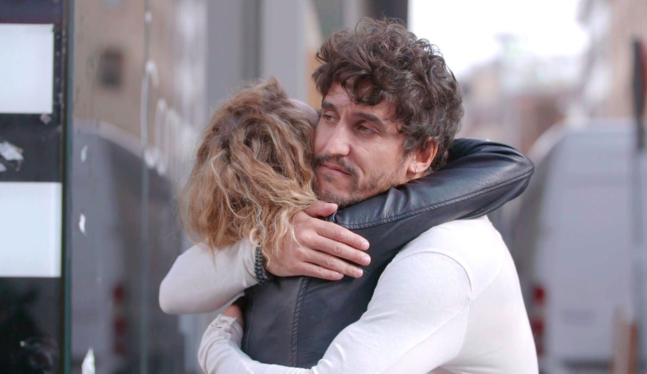 Cómplice despedida de Paloma y Rubén