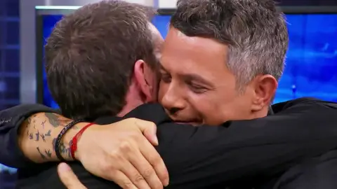 VÍDEO: La gran emoción con la que Alejandro Sanz ha visto el vídeo de Stefano: "Gracias por este vídeo" VÍDEO: La gran emoción con la que Alejandro Sanz ha visto el vídeo de Stefano: "Gracias por este vídeo"