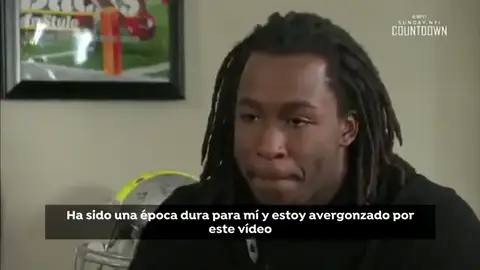 Kareem Hunt, jugador de la NFL despedido por agredir a una mujer: "Estoy avergonzado por el vídeo, no soy esa clase de persona" Kareem Hunt, jugador de la NFL despedido por agredir a una mujer: "Estoy avergonzado por el vídeo, no soy esa clase de persona"