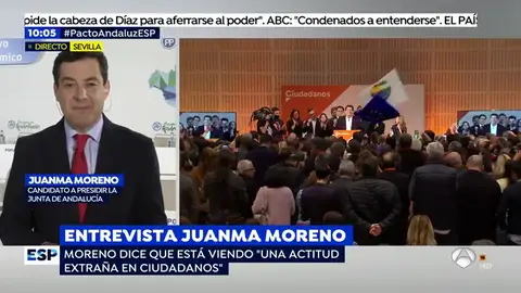 Moreno asegura que C's tiene una "actitud extraña": "Parece que vira hacia el PSOE y quiere echarle un salvavidas a Susana Díaz" Moreno asegura que C's tiene una "actitud extraña": "Parece que vira hacia el PSOE y quiere echarle un salvavidas a Susana Díaz"