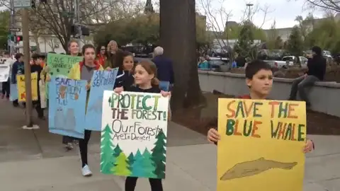 Jóvenes activistas llevan a juicio a Estados Unidos por el cambio climático Jóvenes activistas llevan a juicio a Estados Unidos por el cambio climático