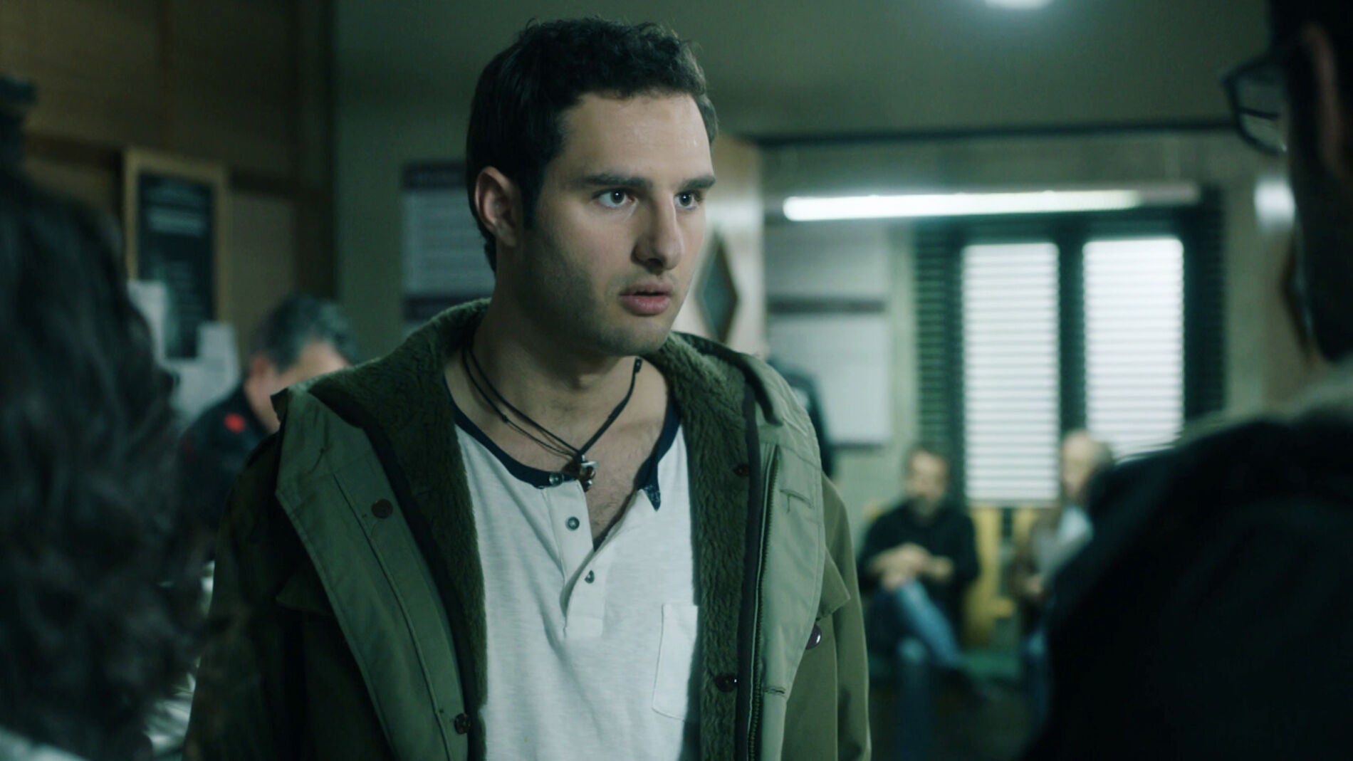 Javier descubre que Maite tendr&aacute; un hijo de su hermano Jon